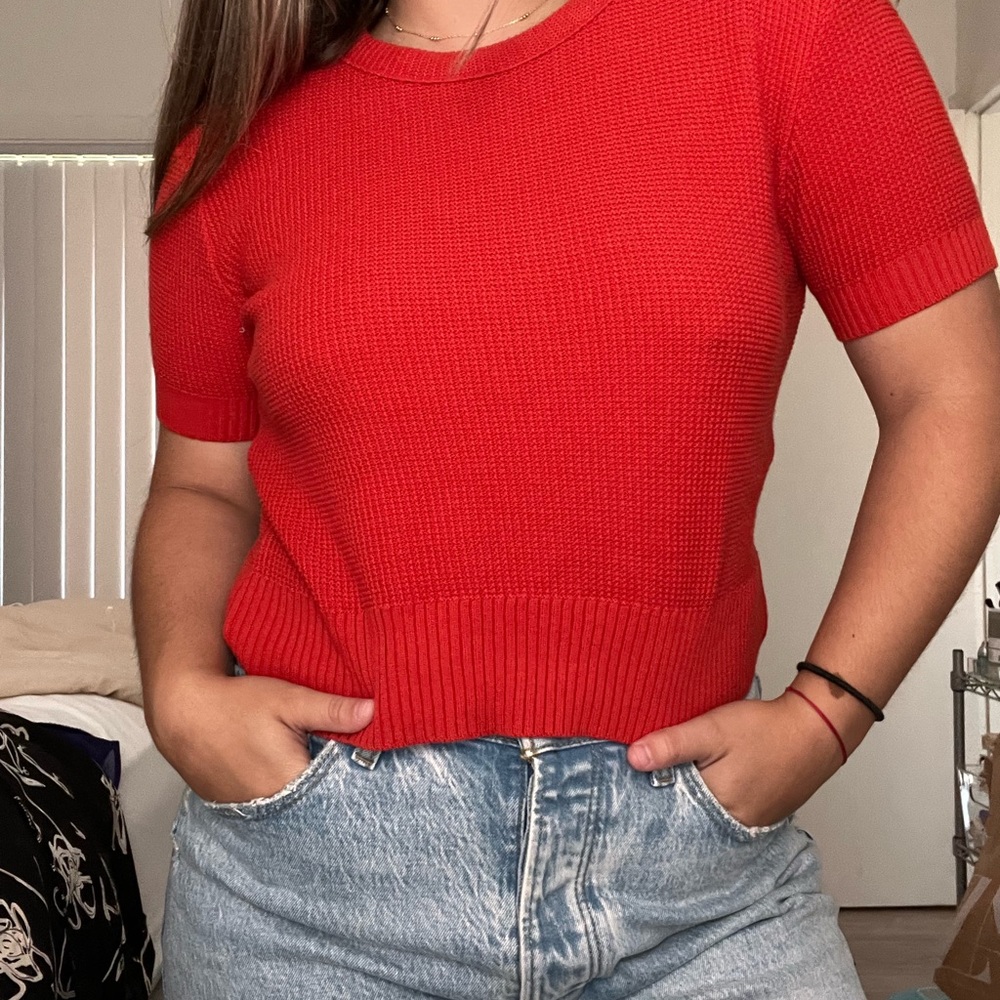 Red ribbed sweater top